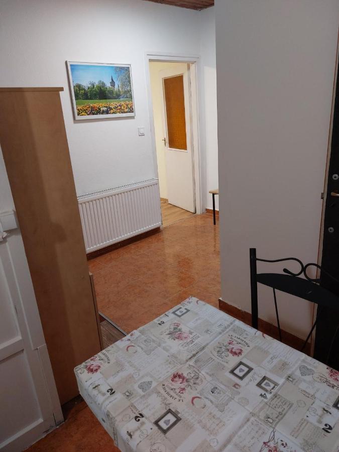 Red Locomotive Apartment Budapeszt Zewnętrze zdjęcie