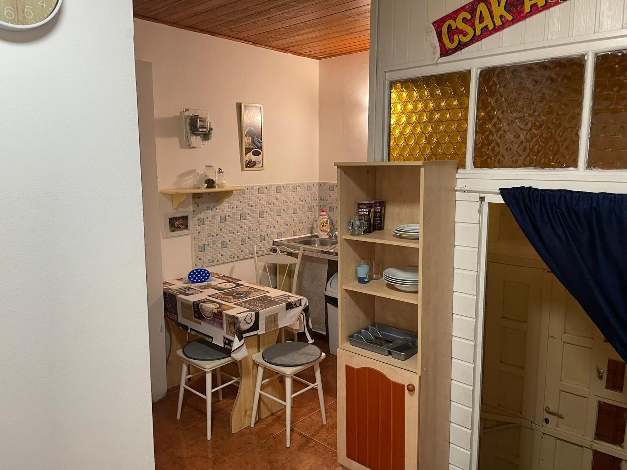 Red Locomotive Apartment Budapeszt Zewnętrze zdjęcie